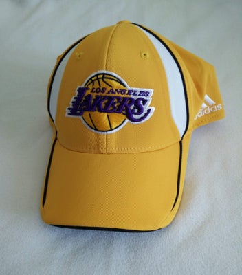 New With Tags - Los Angeles Lakers Shaquille O'Neal vintage Hat. Black  #34