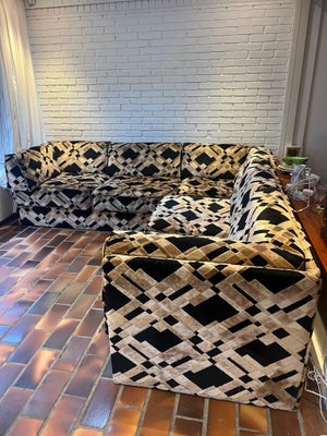 Sofagruppe, velour, 6 pers., Virkelige specielt retro sofa i velour med mønstre. 
Kan deles op i two