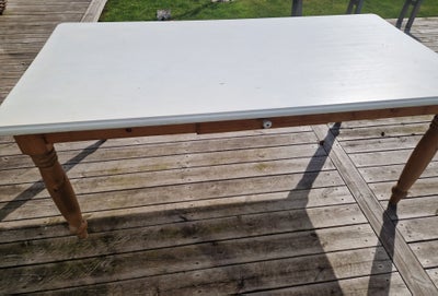 Spisebord, Gl. fyrretræ, b: 90 l: 180, Gl. spisebord i fyrretræ med cremefarvet malet bordplade. Der
