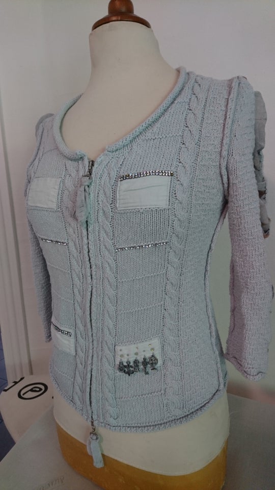 Cardigan, Piro Elisa Cavalett, str. 38