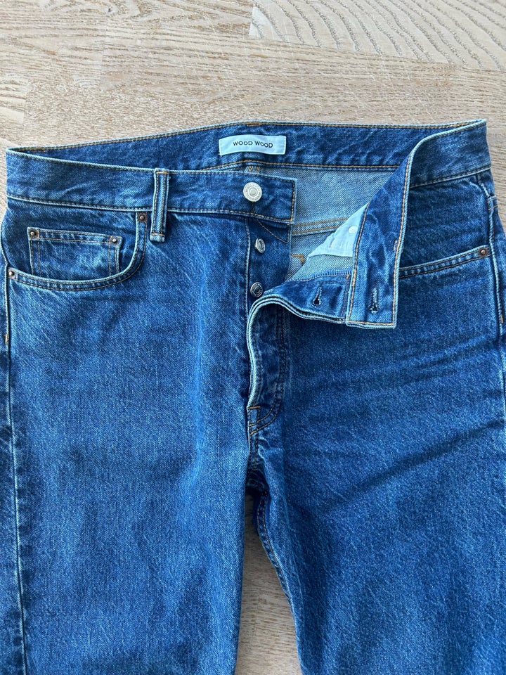 Jeans, Wood Wood , str. 31