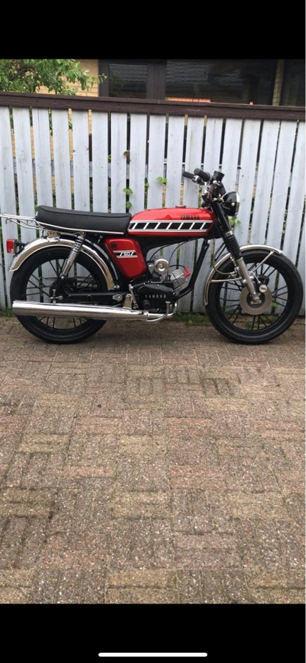 Yamaha Fs1, 1976, Rød og orange