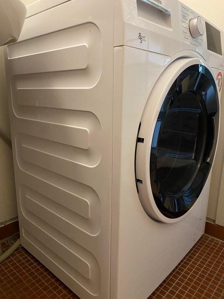 Blomberg vaskemaskine, Wash & Dry Bwd384w2, frontbetjent