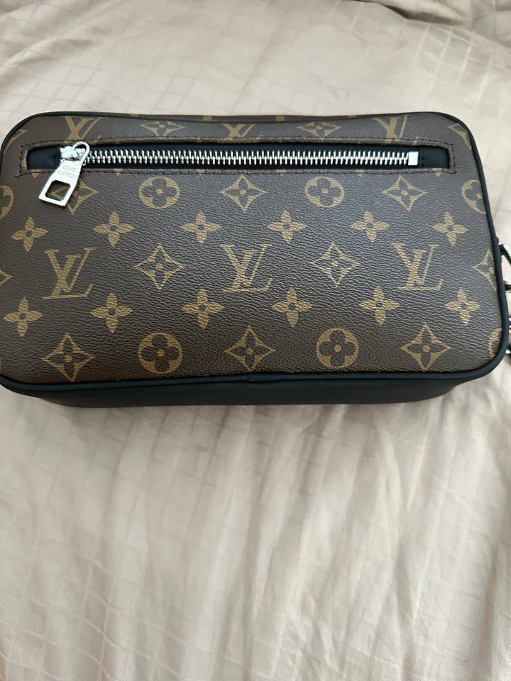 Clutch, Louis Vuitton, andet materiale