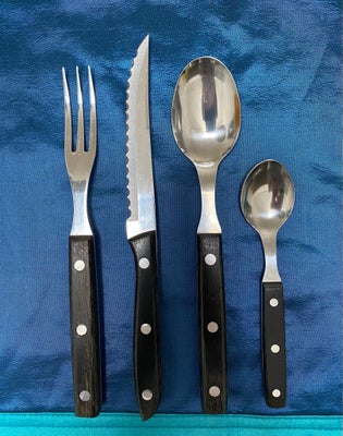 Bestik, Grillbestik, Hereford, Grillbestik - Hereford. Brugt ganske få gange.
6 knive, 6 gafler, 6 s