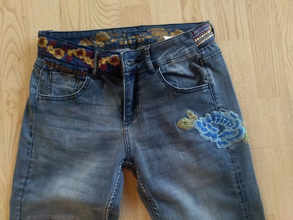 Jeans, Desigual, str. 28