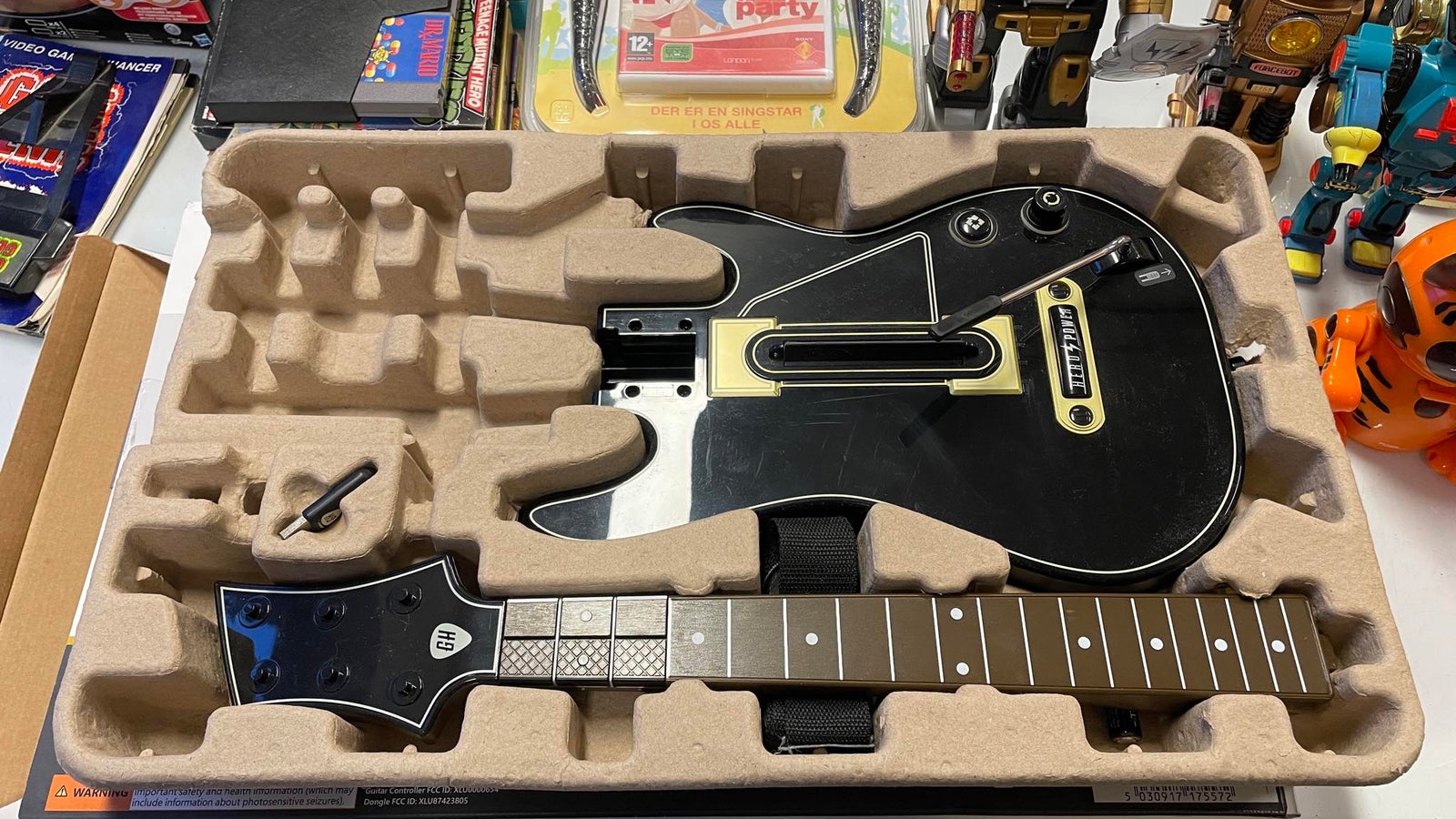 Xbox One, Xbox One - Guitar Hero Live - Trådløs guitar,