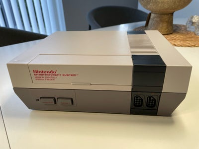 Nintendo NES, Nintendo entertainment system 1987, Perfekt, Meget fin stand 
Virker 100%, 2 joypads, 