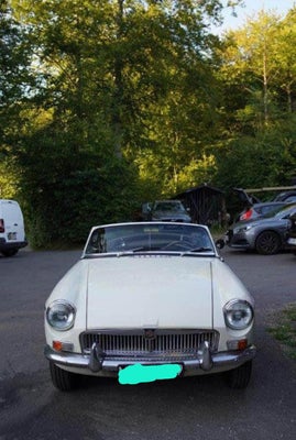 MG B, 1,8 Roadster, Benzin, 1965, km 77000, hvid, 2-dørs, Hvis du er Veteranbil entusiast - så ved d