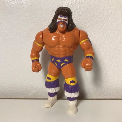 Hasbro, Hasbro, Ultimate Warrior actionfigur fra 1992. Figuren er i god stand, flotte farver og ikke