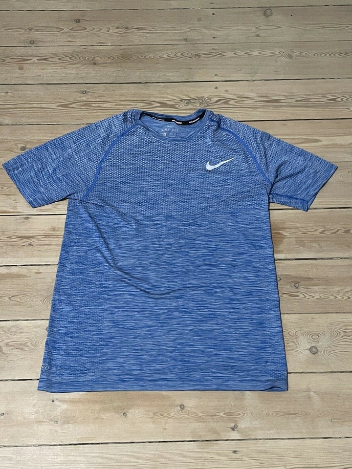 T-shirt, Nike, str. M