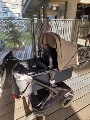 Kombivogn, Bugaboo Fox, Bugaboo Fox kombivogn - All Black/Olive Green

Inklusiv:
- Stel All black
- 