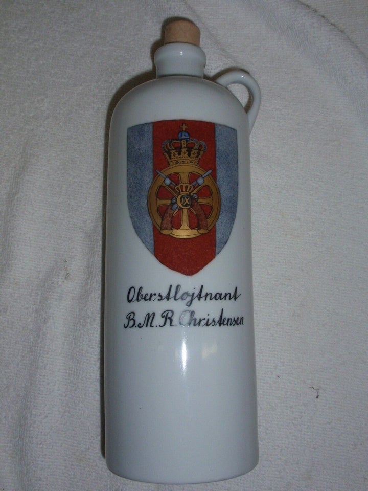Militær, Dram flaske fra Trainregiment 1. April 1984