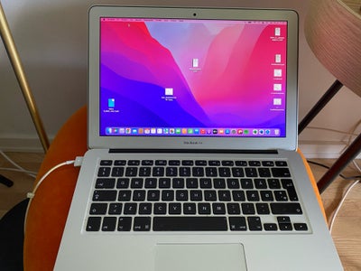 MacBook Air, Air, Rimelig, Superflot MacBook Air 13”. 1.8 GHz 128 GB 8 GB Sølv Som ny. Fungerer perf