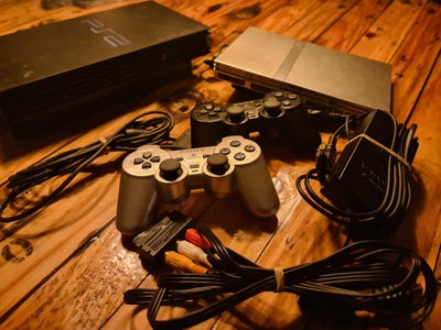 Playstation 2, Silver Slim, God, Sælger denne ps2 slim sølv den virker perfekt, der medfølger strømf