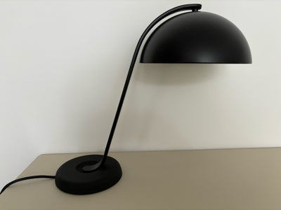 Skrivebordslampe, HAY, Super flot  Cloche Lampe - aldrig brugt som ny.

Nypris 2700,-