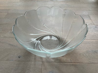 Glas, Skål, Skål / salatskål / serveringsskål / glasskål / bowle fra Arcoroc France

Glas. Uden skår