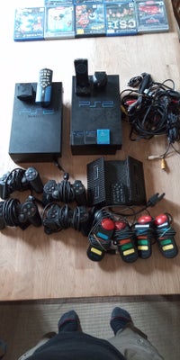 PlayStation 2 + Gadgets + spil, PS2, 2 stk konsoller, 4 stk controller, 3 stk memory card 8mb, buzze