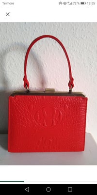 Festtaske, Lola Ramona, læder, NY
Fed rød farve
Læder
Måler 19x22 cm
Til ære for pin up kvinde fra 1