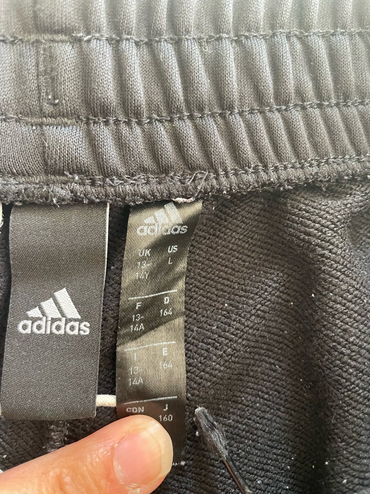 Sportstøj, Adidas bukser, Adidas