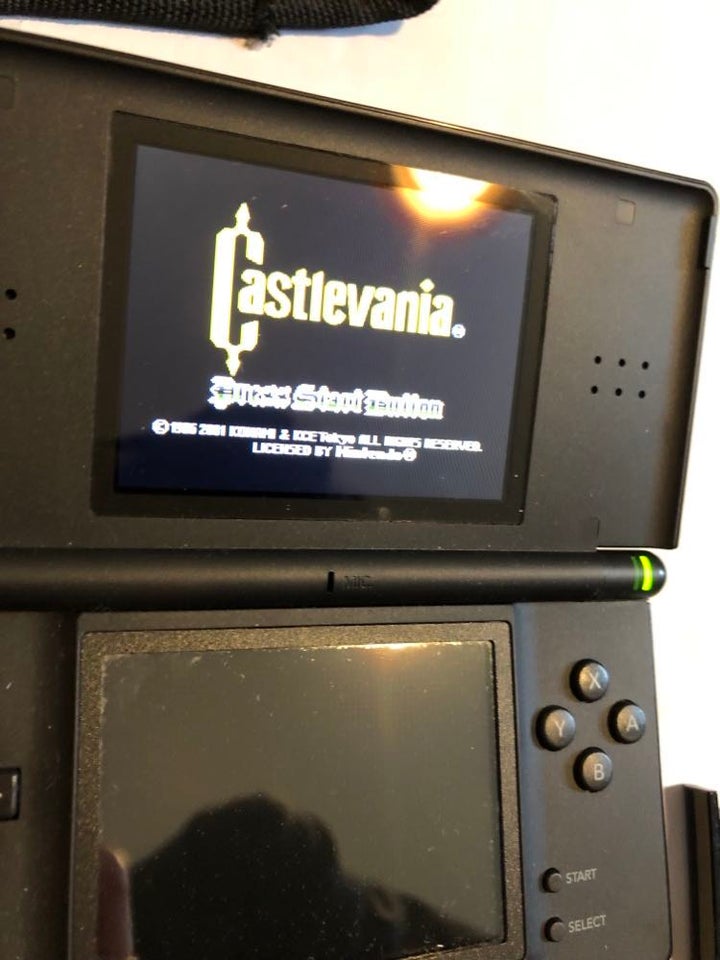 Nintendo DS Lite, + Castlevania, God