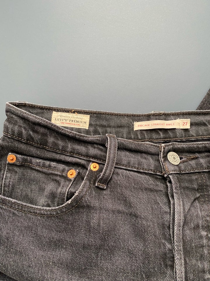 Jeans, Levi’s, str. 27