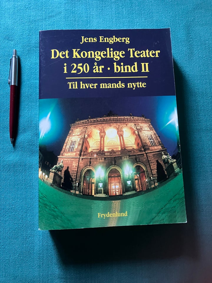 Det Kongelige Teater i 250 år, Jens Engberg, genre: historie