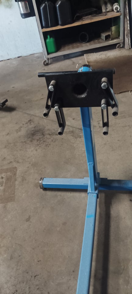 Motor stand, AJ Engros