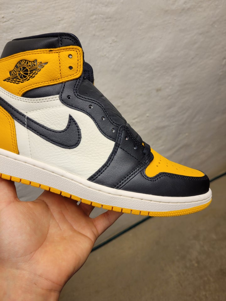 Sneakers, Jordan 1 high Taxi / Yellow Toe, str. 43