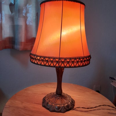 Anden bordlampe, retro, Bordlampe m. skærm, Messing, 60 år gl. Flot bord lampe med tung messing fod 