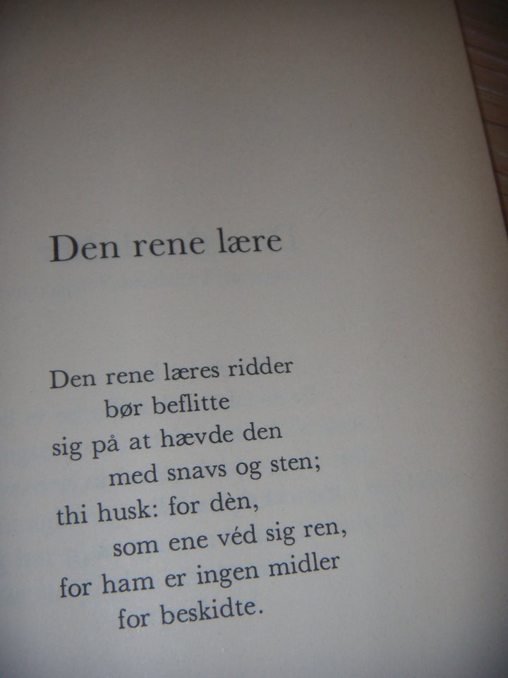 Lad os blive mennesker, Piet Hein, genre: digte