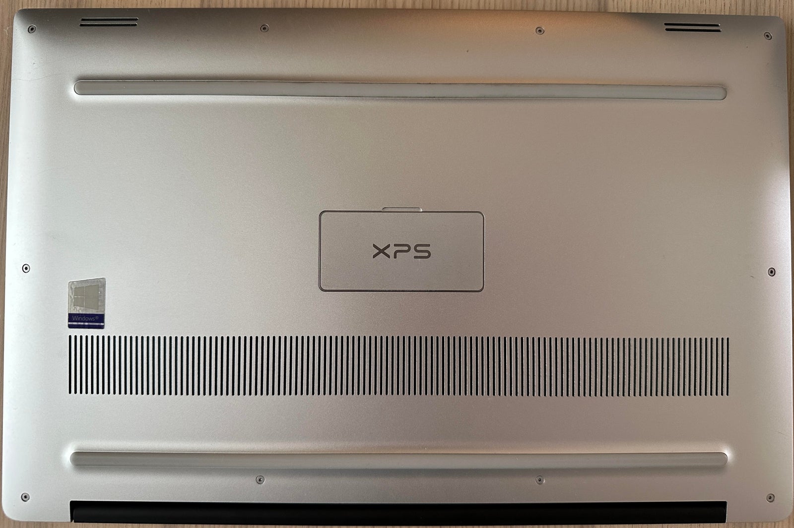 Dell XPS 15 GeForce 1650, i7 9750 GHz, 32 GB ram