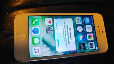 iPhone 5, 64 GB, hvid, Rimelig, Uden lader og kabel