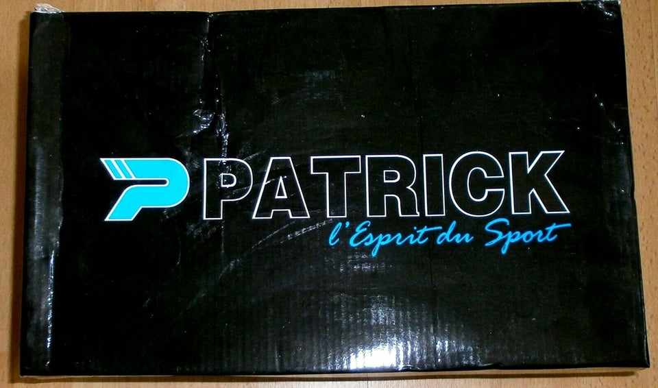 Sneakers, str. 44, Patrick "L'Espirit du Sport"