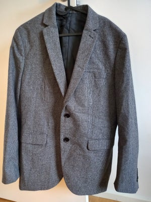 Blazer, SELECTED, str. La,  Grey,  Næsten som ny, New Blazer, only used once.

If you see the add it