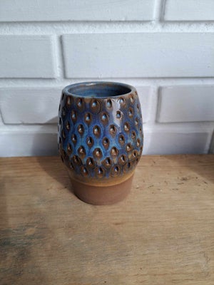 Keramik, Blå vase 12 cm. #5915, Michael Andersen, Højde 12 cm.