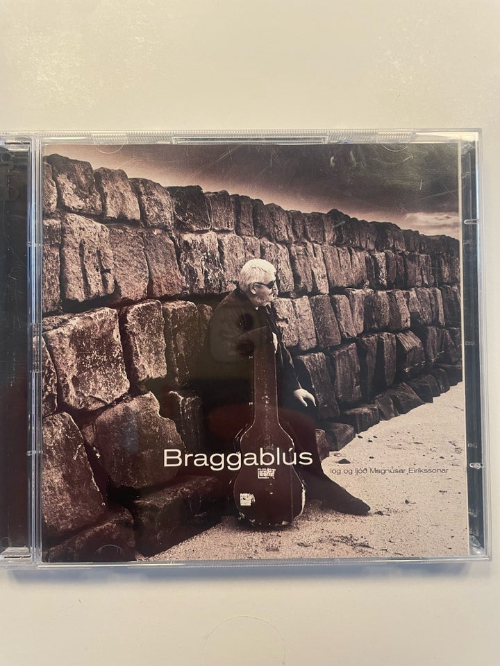 Braggablus: Braggablus, blues