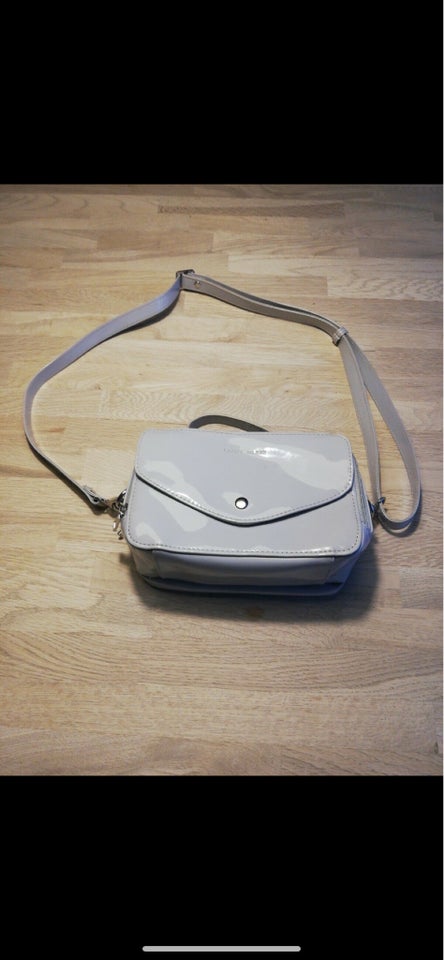 Crossbody, andet mærke, andet materiale