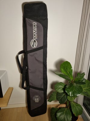 Andet, Surfline, str. 160, Skibag, skitaske str. 160 cm. Passer til 2-3 ski.

Tasken er næsten ikke 