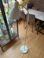 Gulvlampe, Ikea