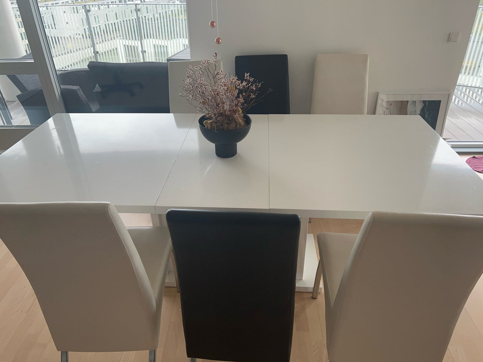 Bord/bænkesæt, Dining table + 06 chairs