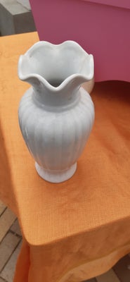 Porcelæn, Vase, Lille smuk hvid vase