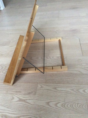 Bogholder, Stativ til bog / bøger, Praktisk stativ til bøger, iPad el.lign. I pæn stand.
