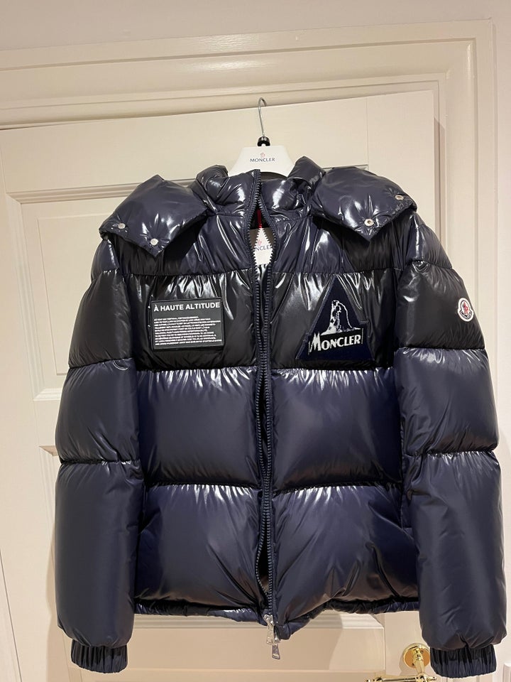 Dynejakke, str. M, Moncler