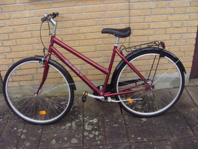 Damecykel,  Rocky, clasic, 52 cm stel, 4 gear, Velholdt cykel med 27" hjul,  ny sadel, bagagebærer o