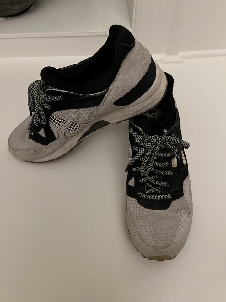 Sneakers Asics str. 42 5 dba K b og Salg af Nyt og Brugt