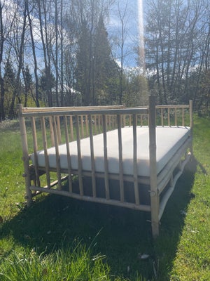 Daybed, bambus, 3 pers. , North By  North, Super fin bambus daybed sofa fra North By North. 3 år gam