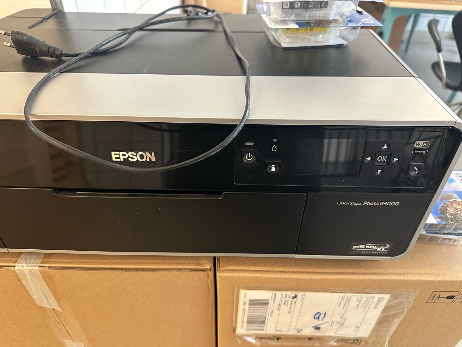 Epson fotoprinter A3+ kan afhentes idag i Elmeg...