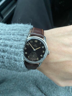 Herreur, Omega, Vintage Omega-ur fra 2. Verdenskrig

Sjældent Omega-armbåndsur fra Anden Verdenskrig