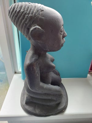 Samlefigurer,  Afrikansk pige Figur, Afrikansk kvinde Figur i sort farve ægte Terrakotta, str. h. 28